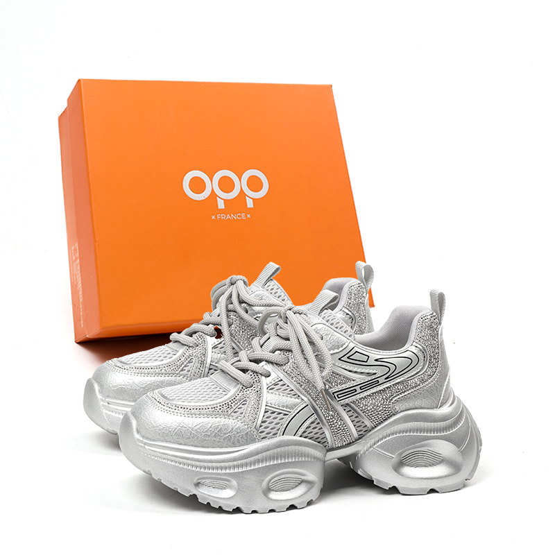 OPP أحذية رياضية نسائية صيفية  - مراجعة New Balance Shoes 550 وسعره